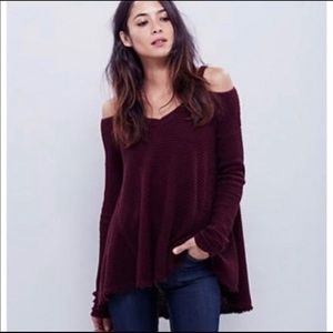 Free People Moonshine V Neck Cold Shoulder Knit Sweater in Maroon Size Small